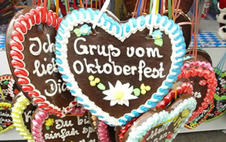 Original Wiesnherzen und Oktoberfestherzen - Bavarian Gingerbread Heart from the Munich Oktoberfest